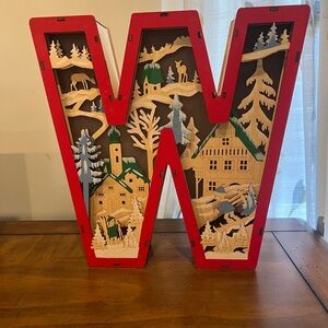 Anthropologie Monogram Wonderland Light-Up Scene Letter "W"